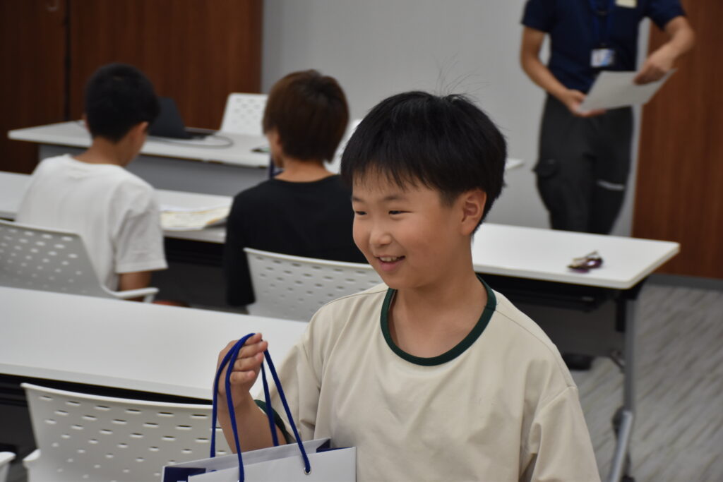 最後にプレゼントを贈呈した時の様子